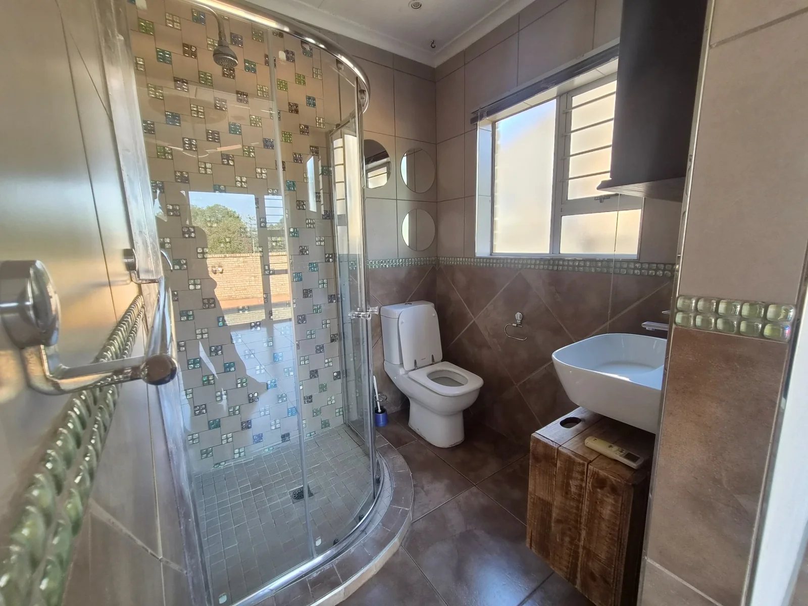 Modern, move-in-ready 3 bedroomed home in Nyala Park