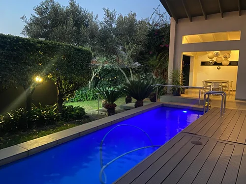 Sandown, Sandton