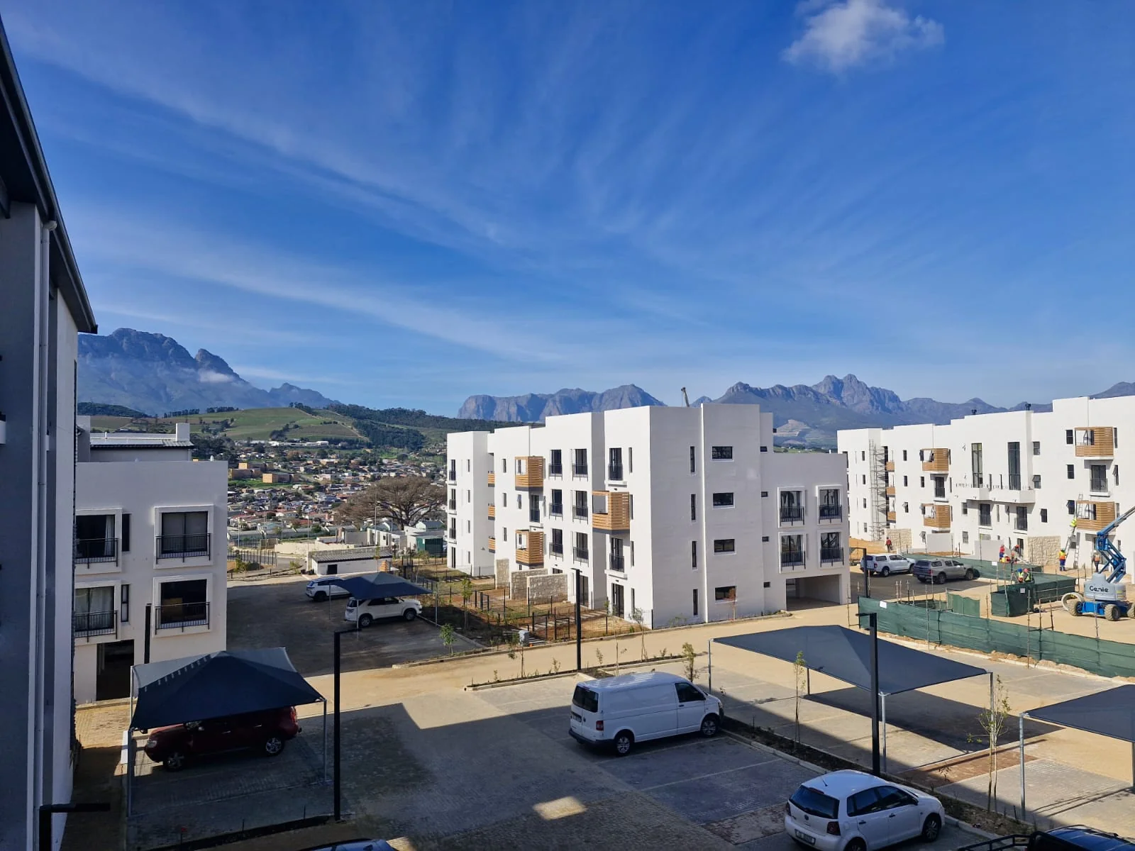 Studio Apartment to rent  in Newinbosch