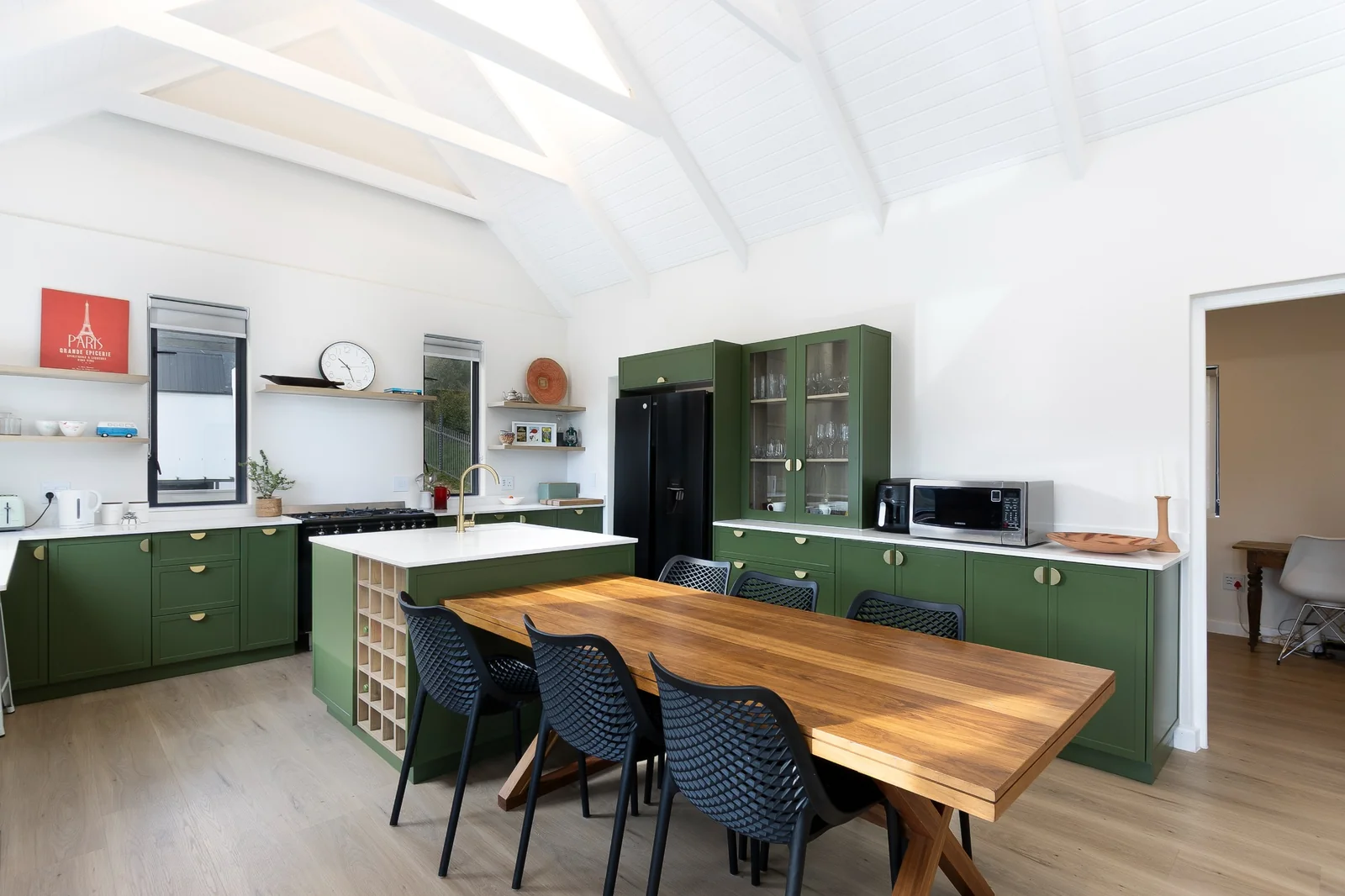 Spectacular Mountain Views in La Roche Estate