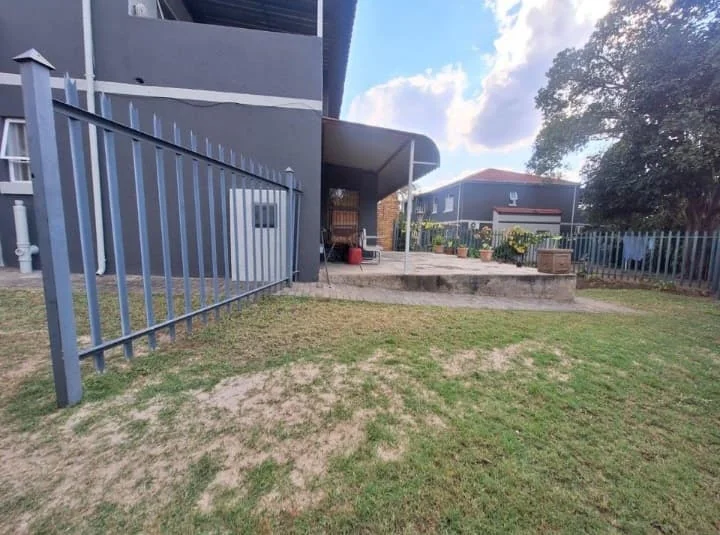 House for Sale in Safarituine
