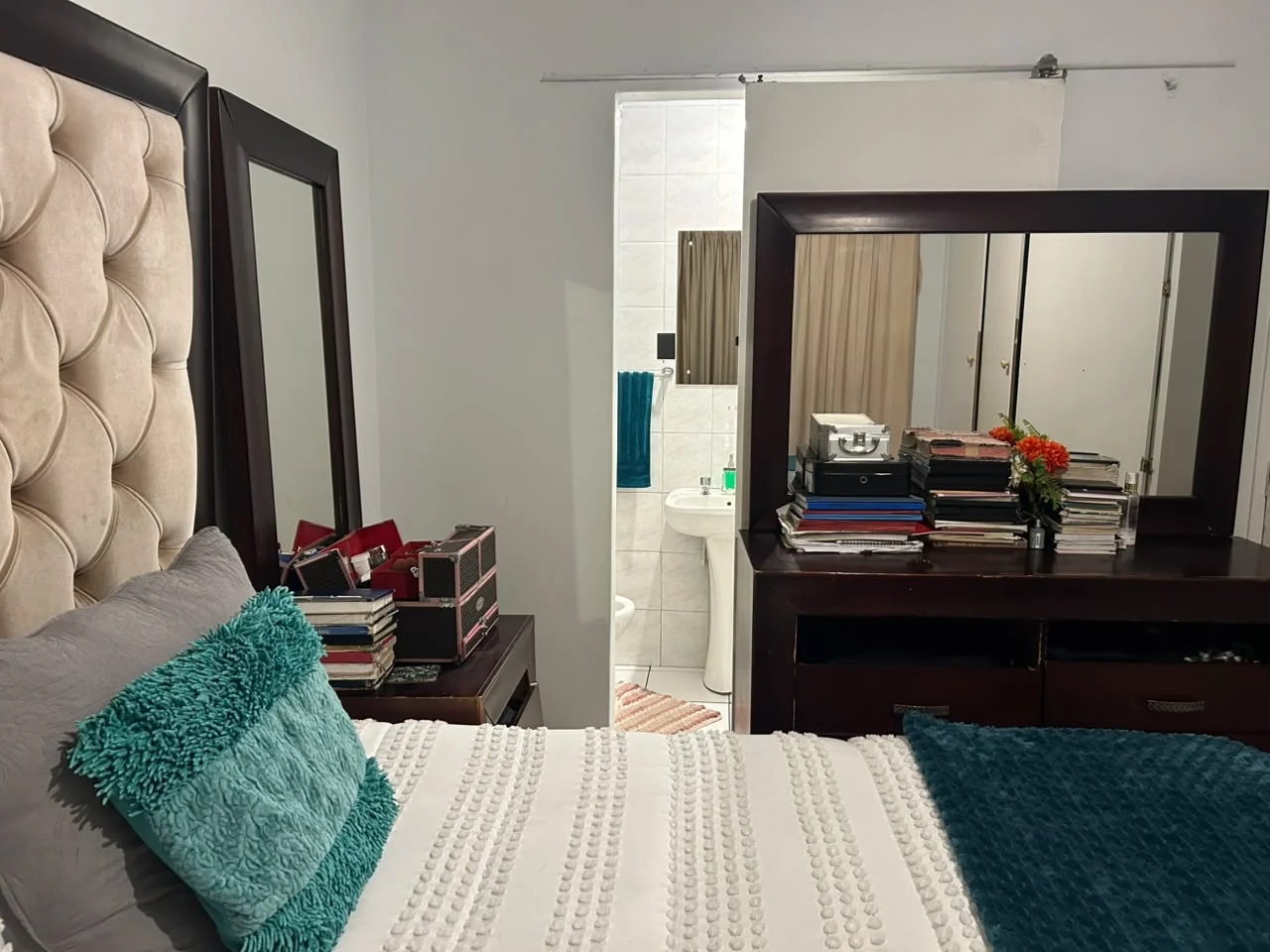 House for Sale in Safarituine