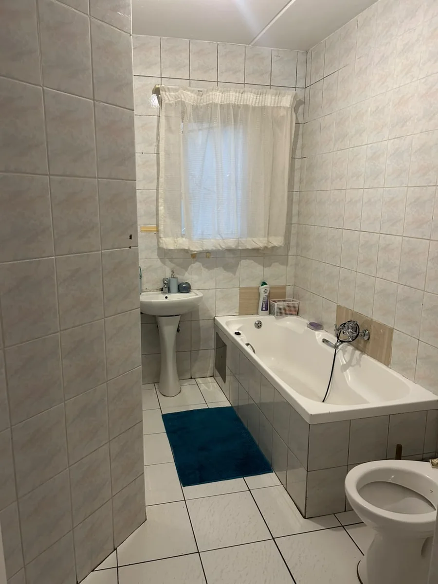 House for Sale in Safarituine