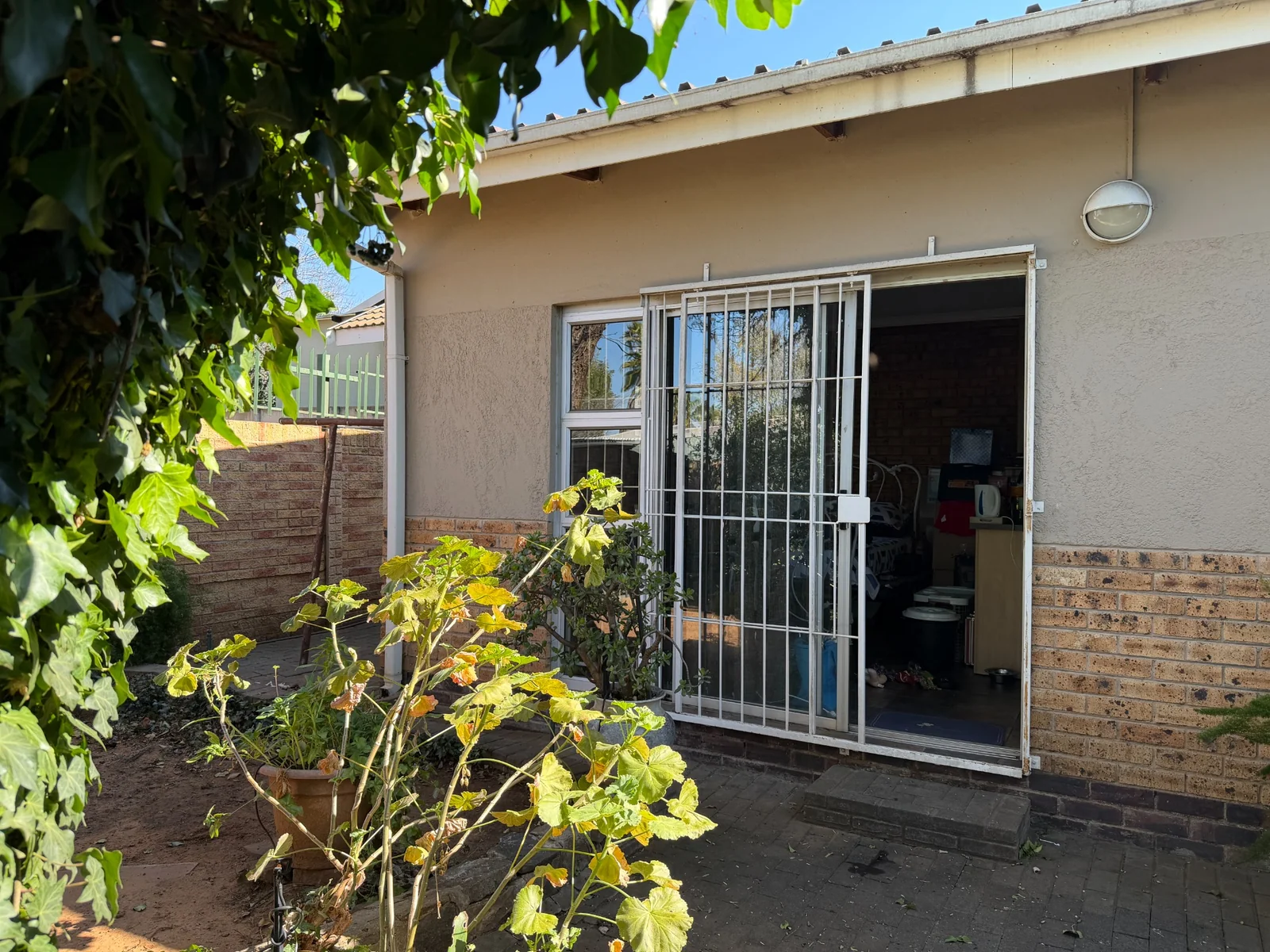 Sub-divided Dan Pienaar Property with Flatlet Exceptional Value, Priced to Sell