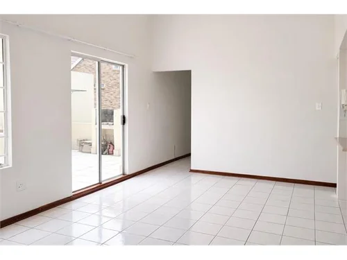 1224 Katode, Radiokop, Roodepoort