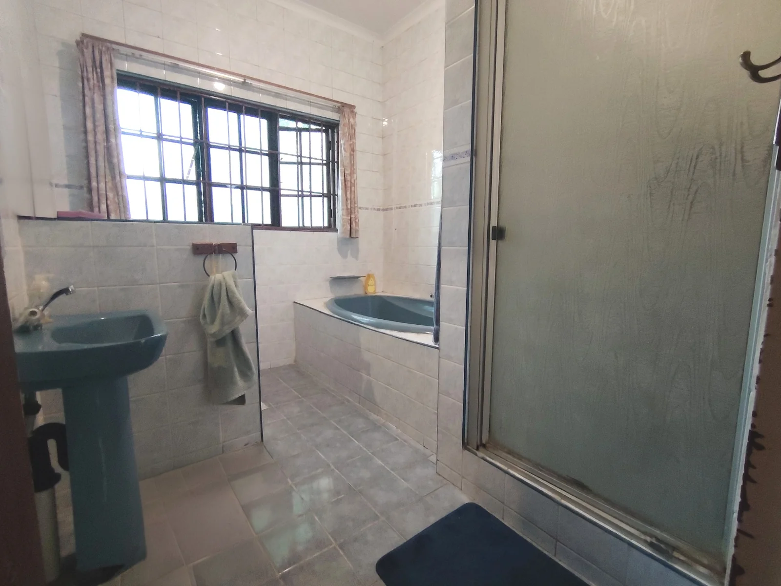 EXCLUSIVE TO LEAPFROG - Space, Views & Endless Potential