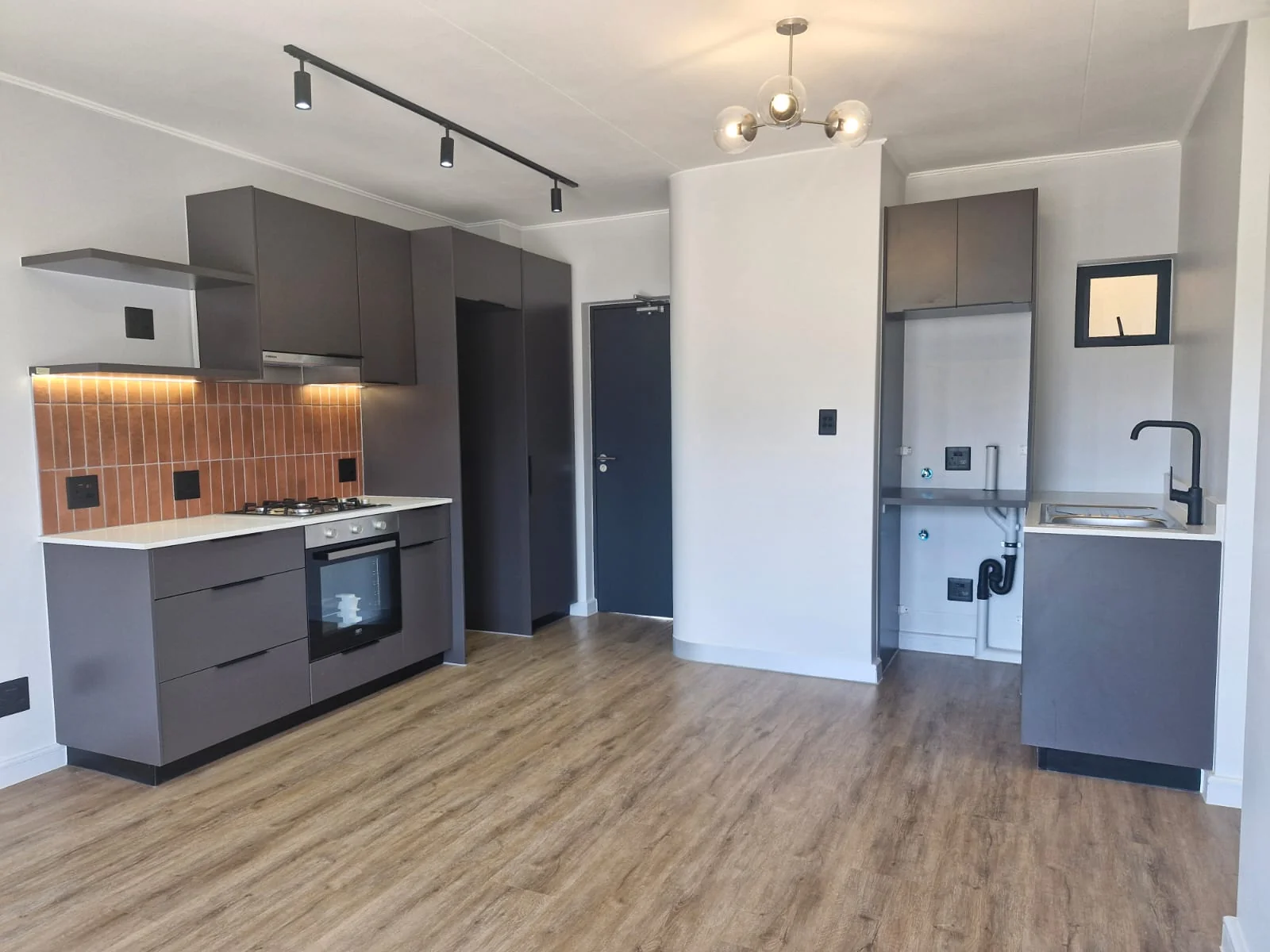 BRAND NEW 2 Bed and 2 Bath Apartment