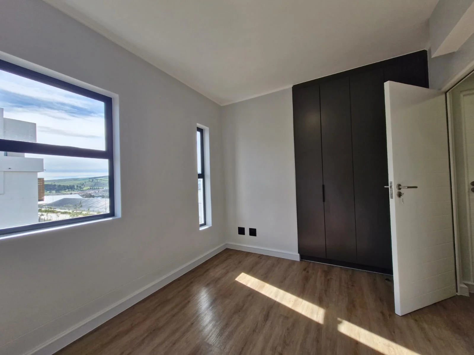 BRAND NEW 2 Bed and 2 Bath Apartment