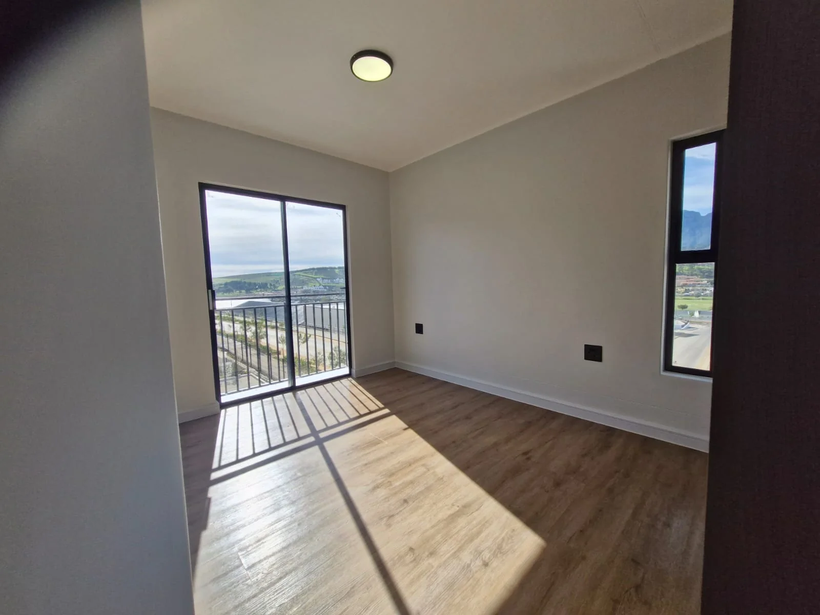 BRAND NEW 2 Bed and 2 Bath Apartment