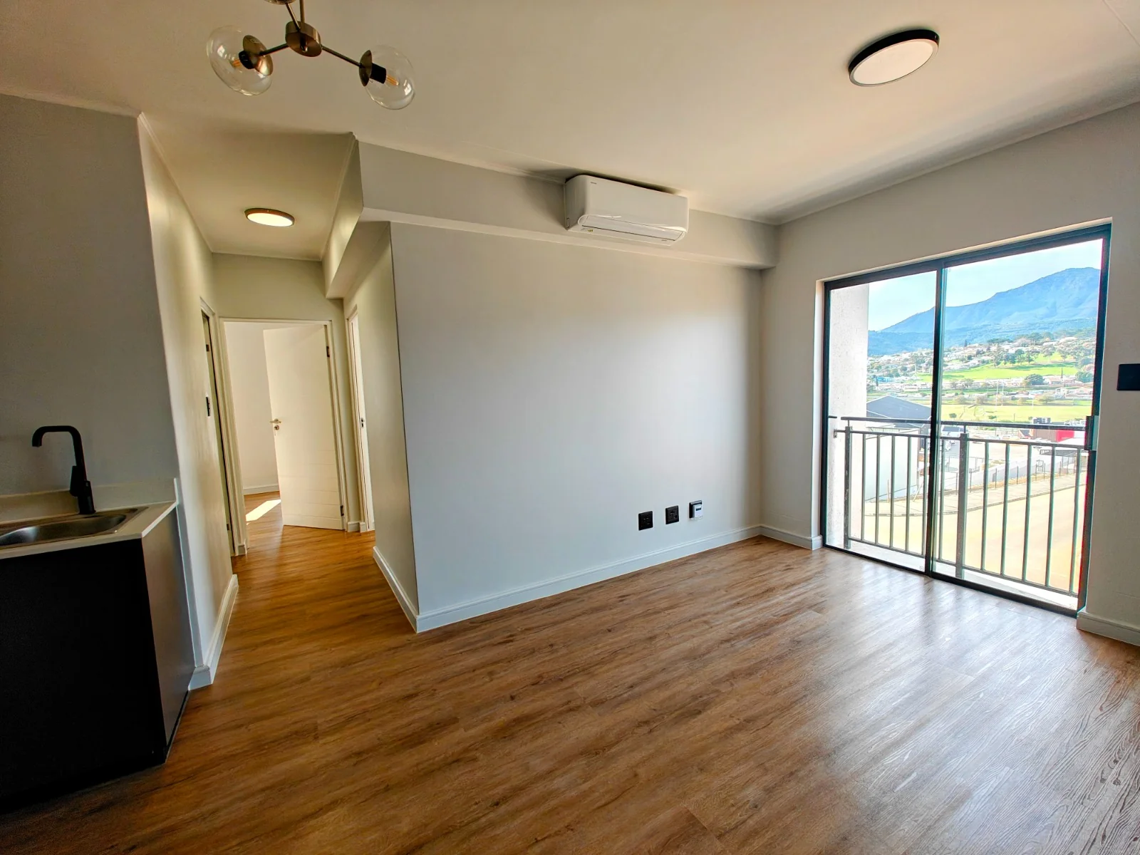BRAND NEW 2 Bed and 2 Bath Apartment