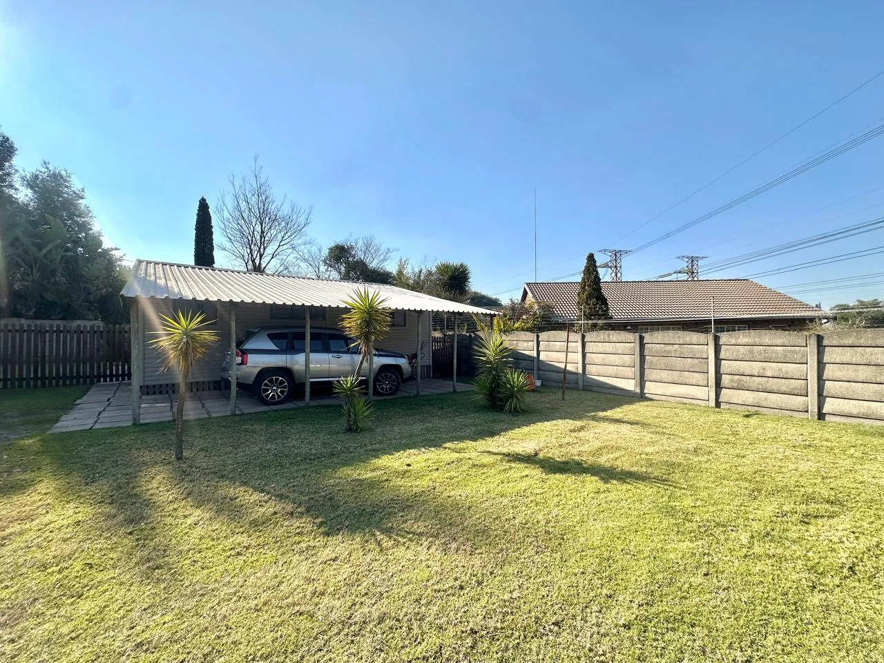 PET FRIENDLY COTTAGE WITH A PRIVATE GARDEN!