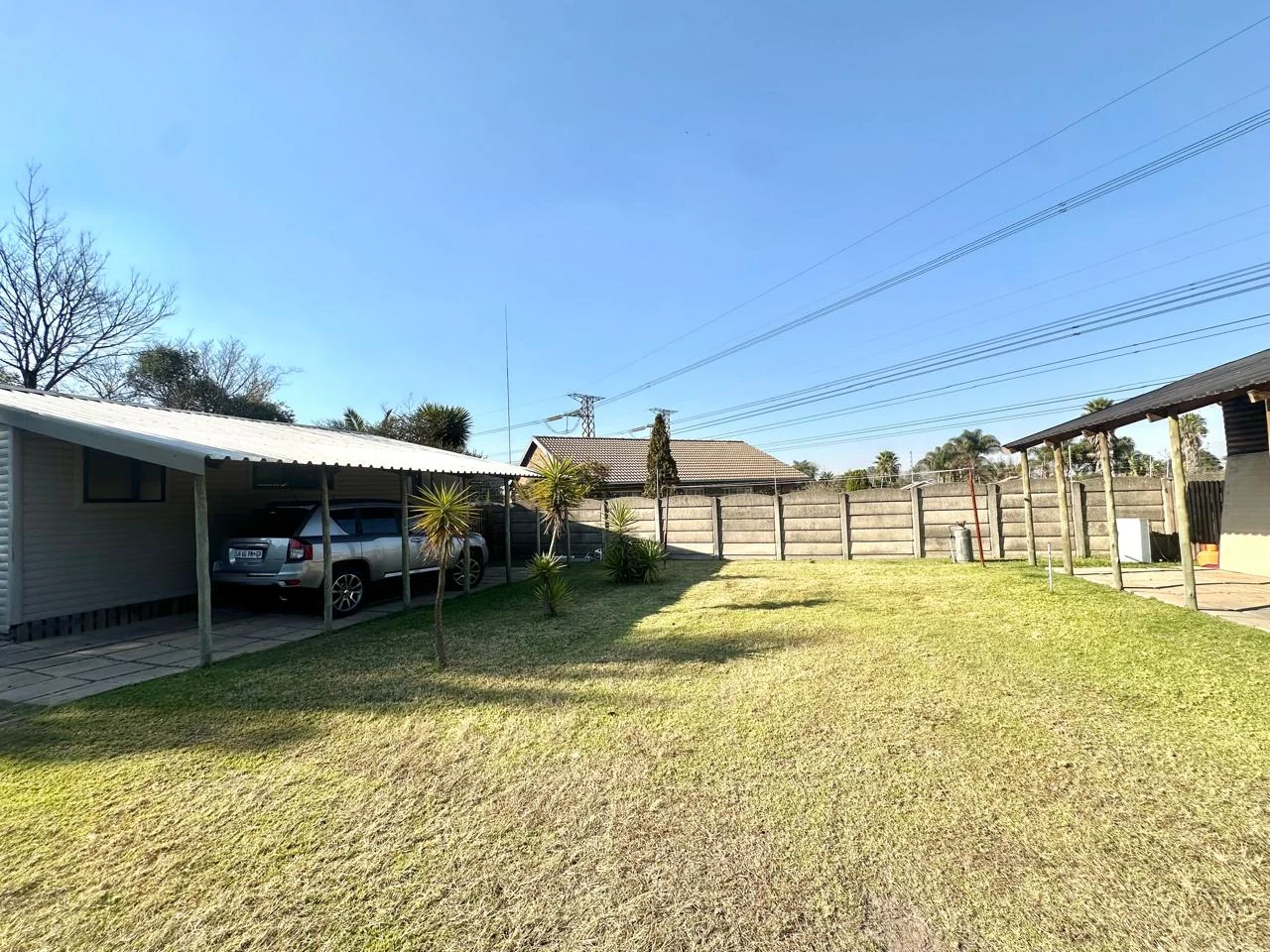 PET FRIENDLY COTTAGE WITH A PRIVATE GARDEN!