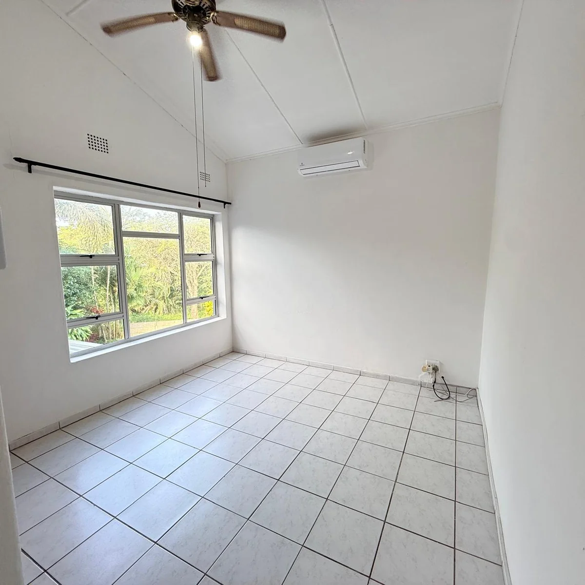 3-Bedroom Duplex with Private Pool in Meerensee