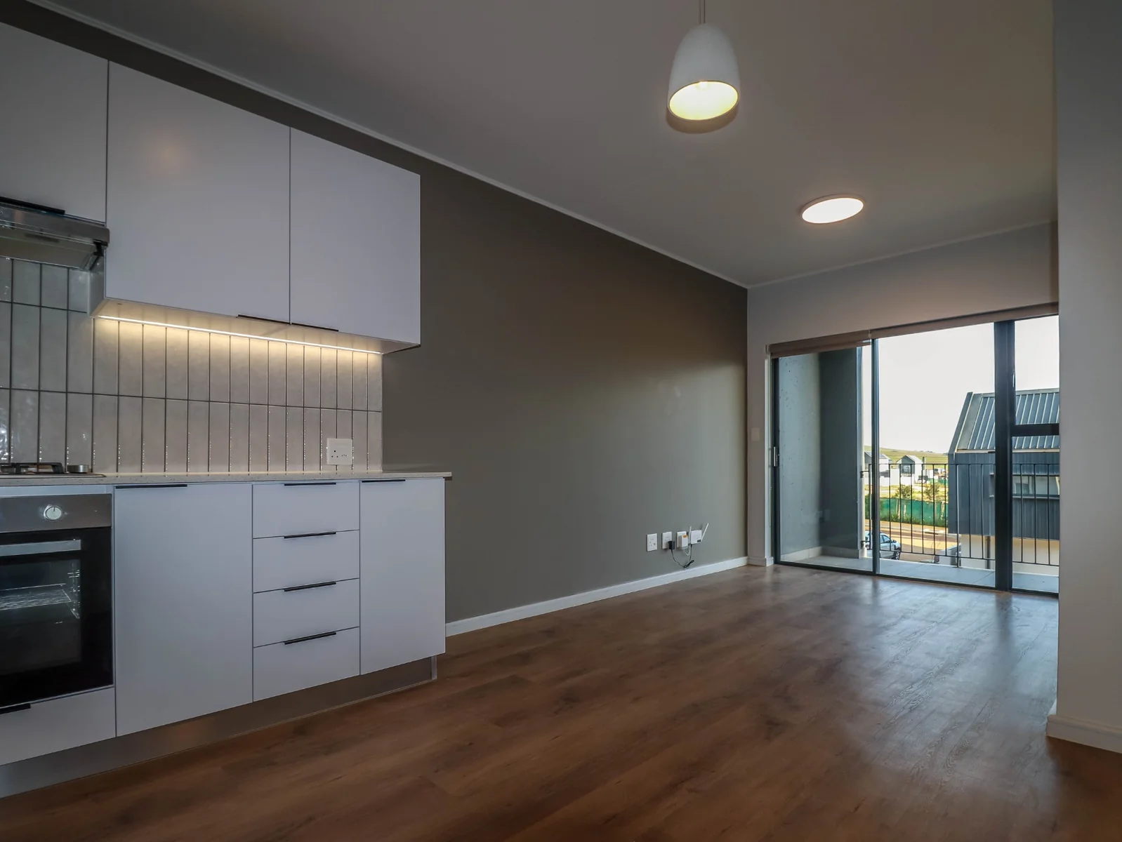 Sun-Filled North-Facing Apartment