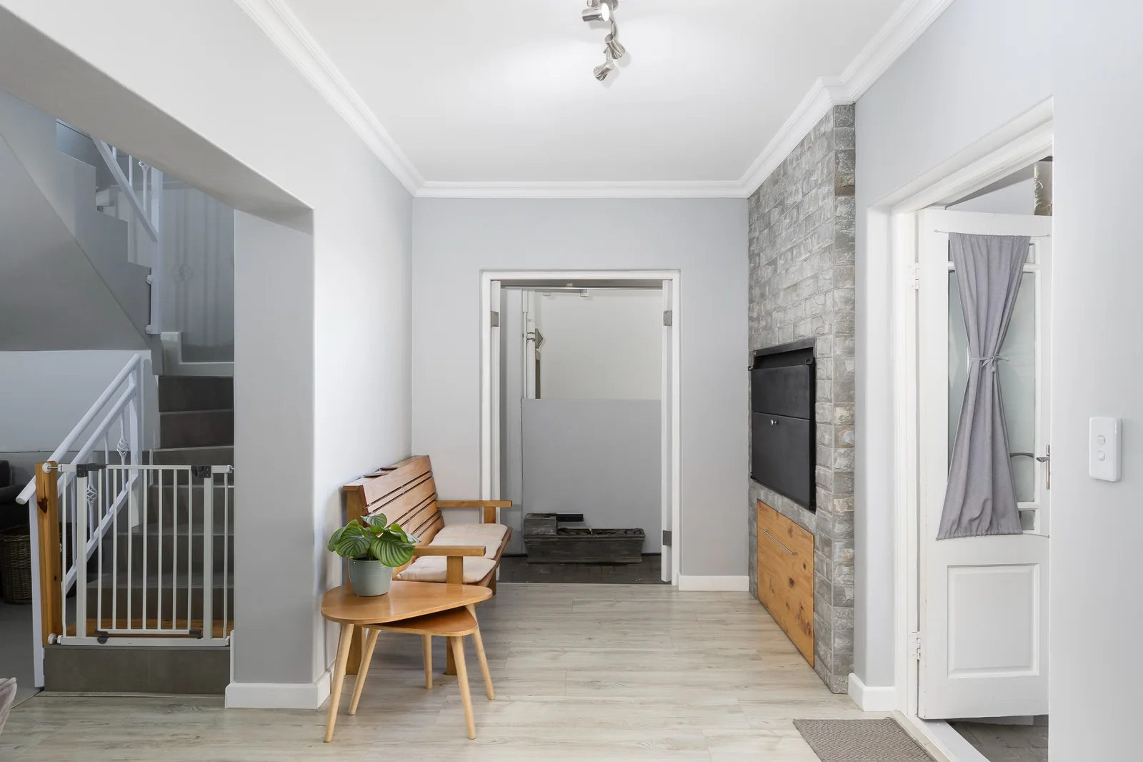 Move in Ready Modern Standalone home