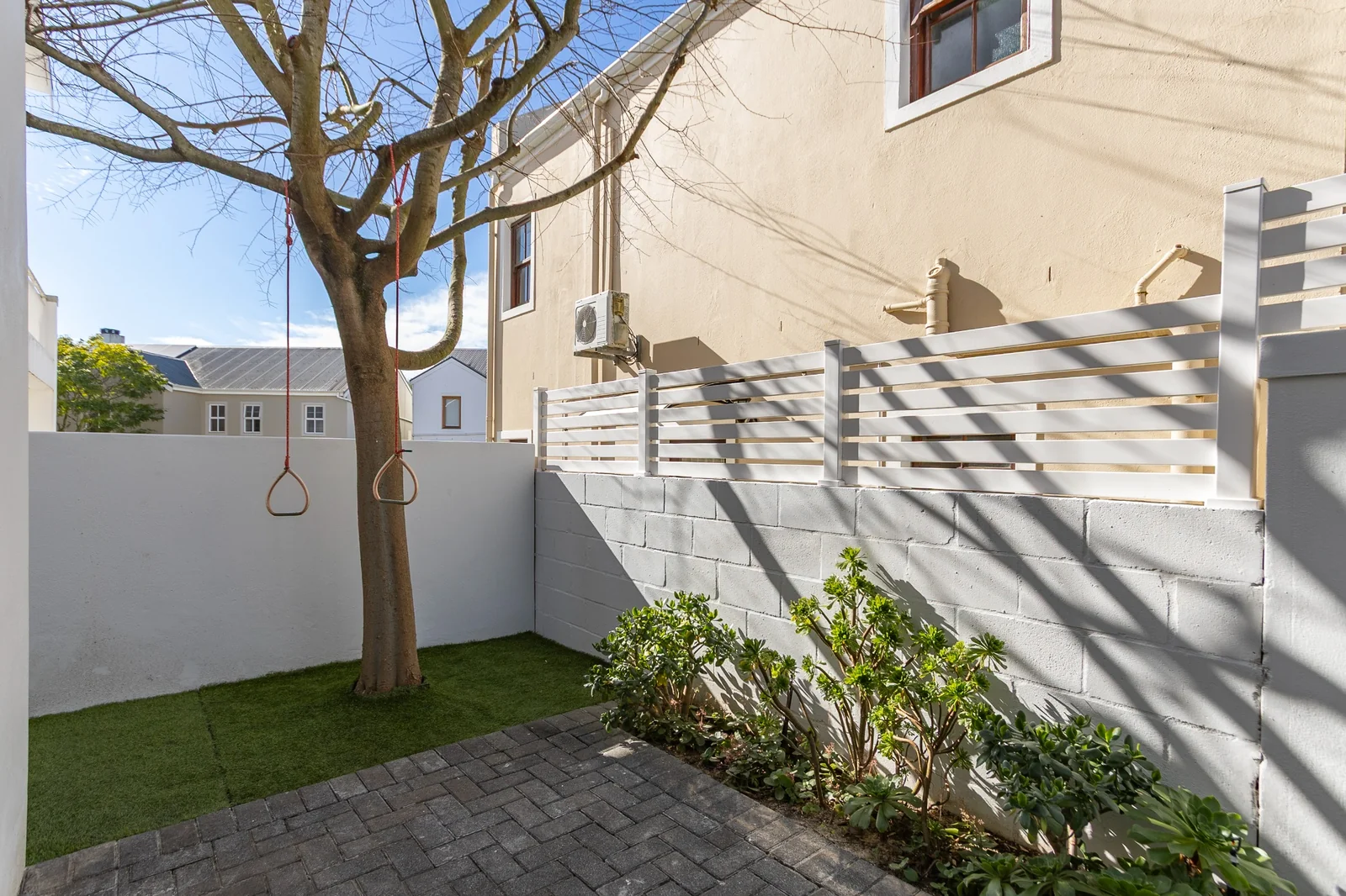 Move in Ready Modern Standalone home