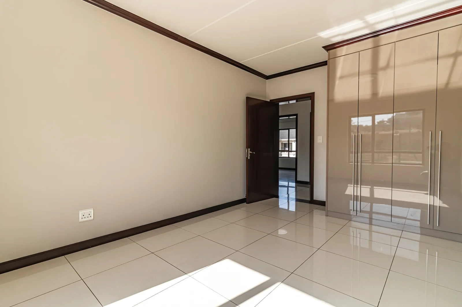 Three beds, Two Baths Modern property for sale in Carlswald