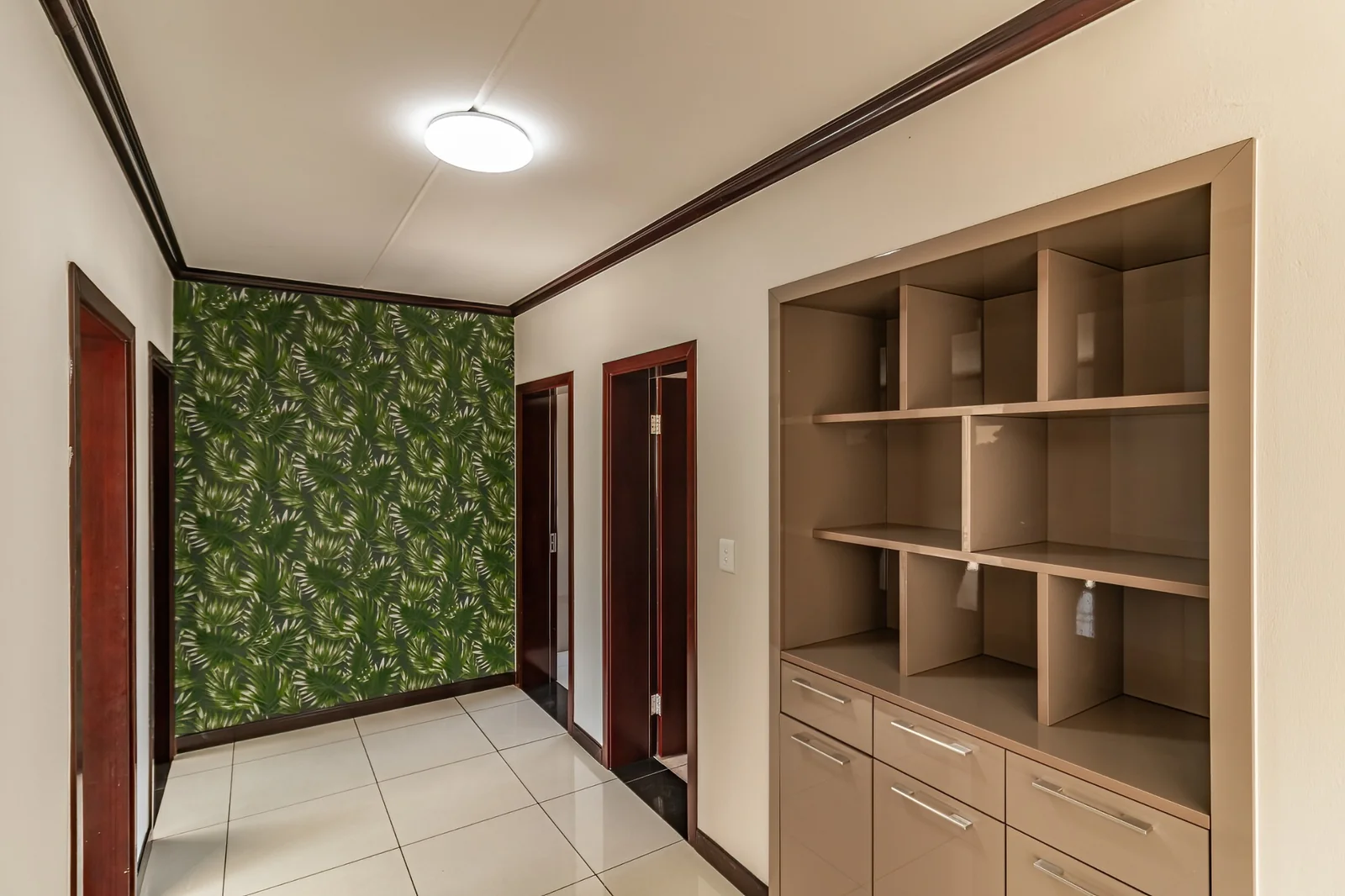 Three beds, Two Baths Modern property for sale in Carlswald