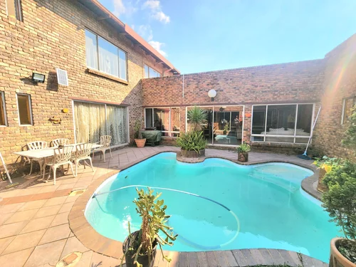 Lakefield, Benoni