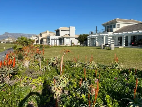 Sunset Links, Milnerton