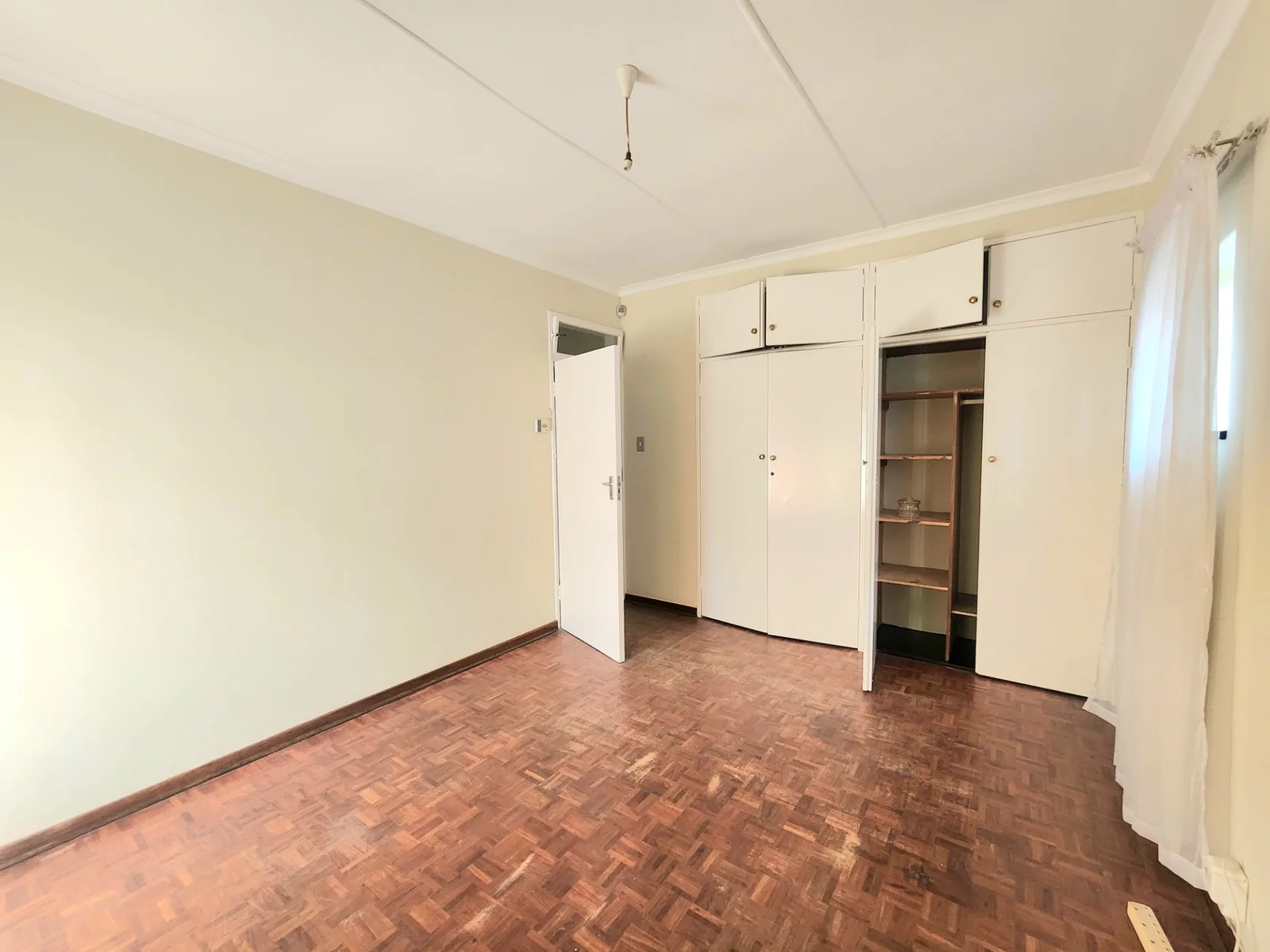 Charming 3-Bedroom Family Home to Rent in Secure Edleen Enclosure