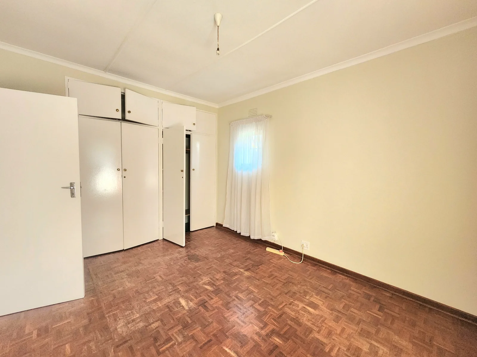 Charming 3-Bedroom Family Home to Rent in Secure Edleen Enclosure