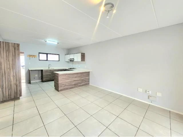 Modern Ground Floor Apartment with Private Garden – Pet Friendly!