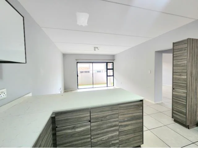 Modern Ground Floor Apartment with Private Garden – Pet Friendly!