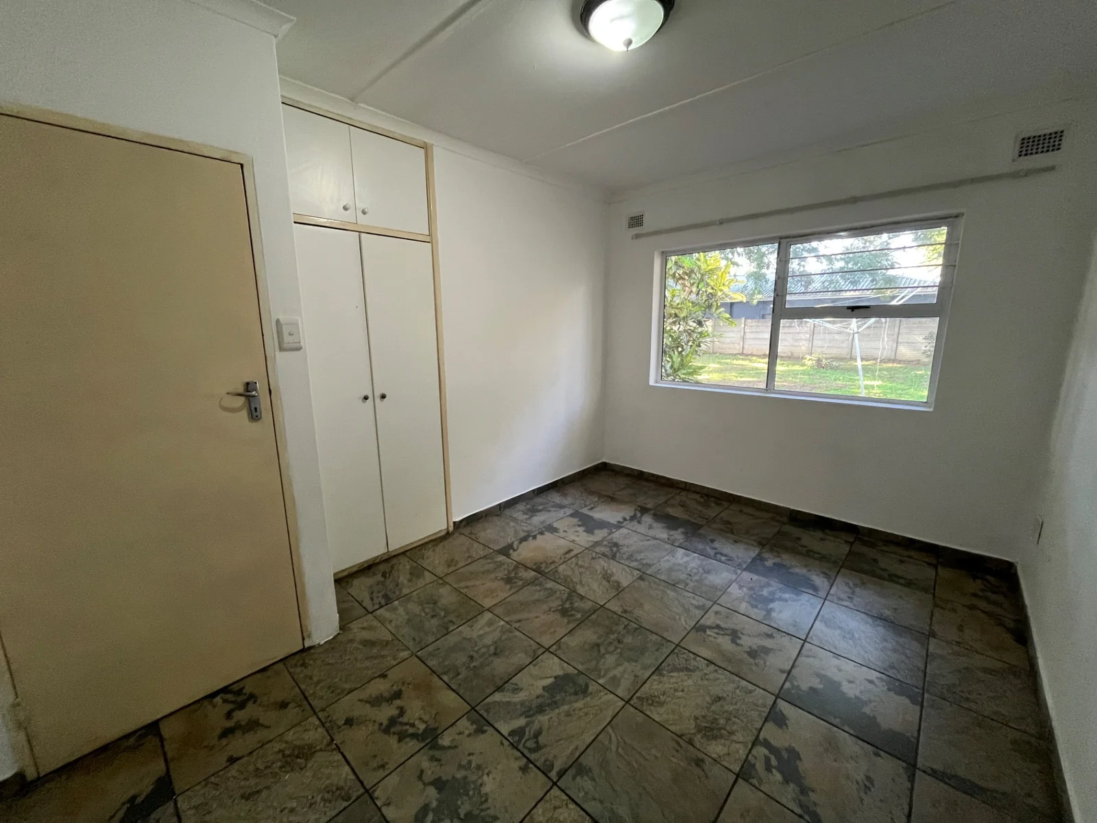 3 Bedroom 2 bathroom flat