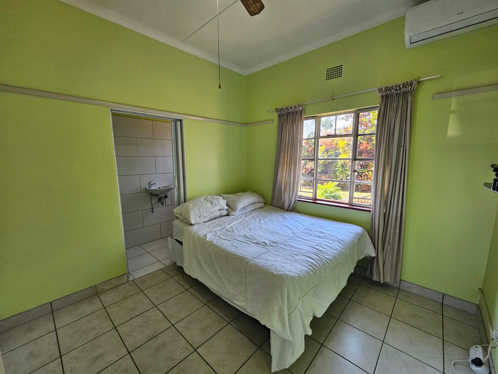 Residential, flatlet and business potential, Nyala Park