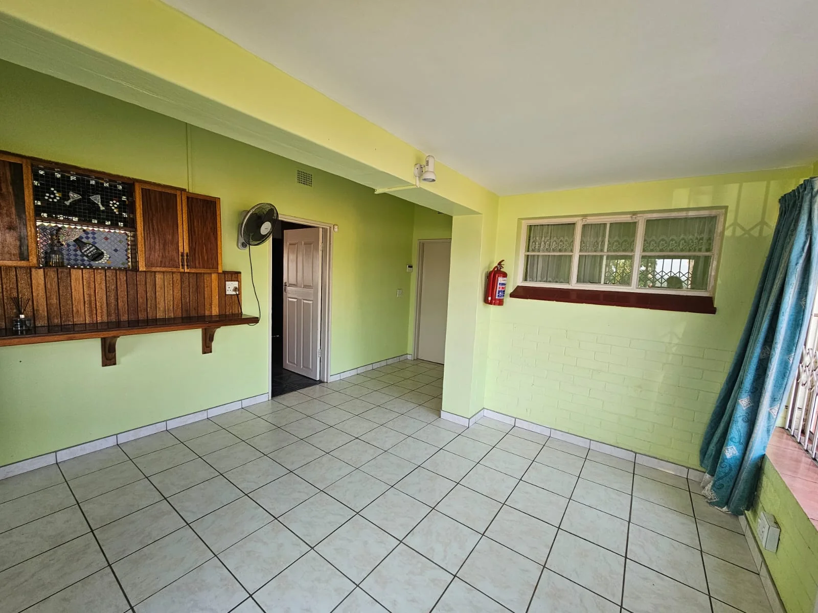 Residential, flatlet and business potential, Nyala Park