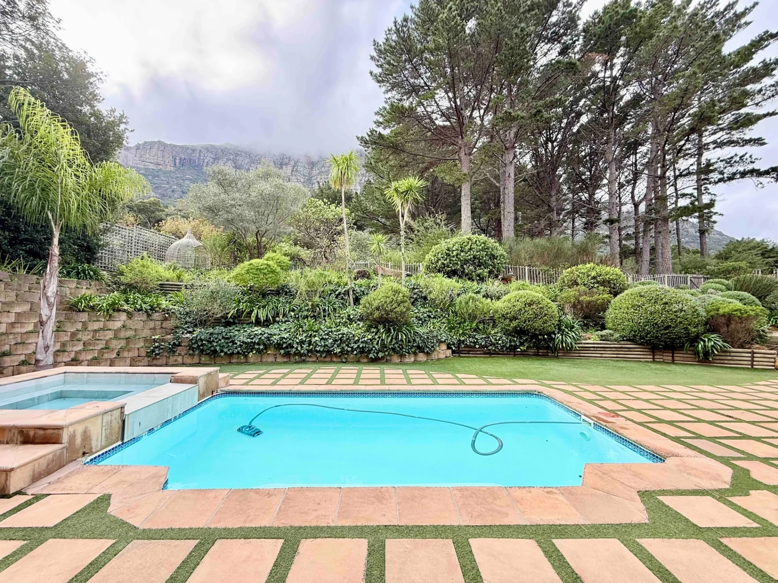 Charming Family Home with breathtaking views in Premier Security Estate