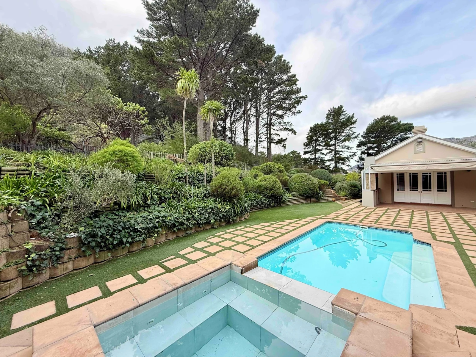 Charming Family Home with breathtaking views in Premier Security Estate