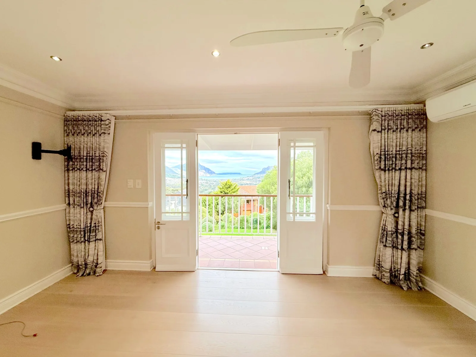 Charming Family Home with breathtaking views in Premier Security Estate