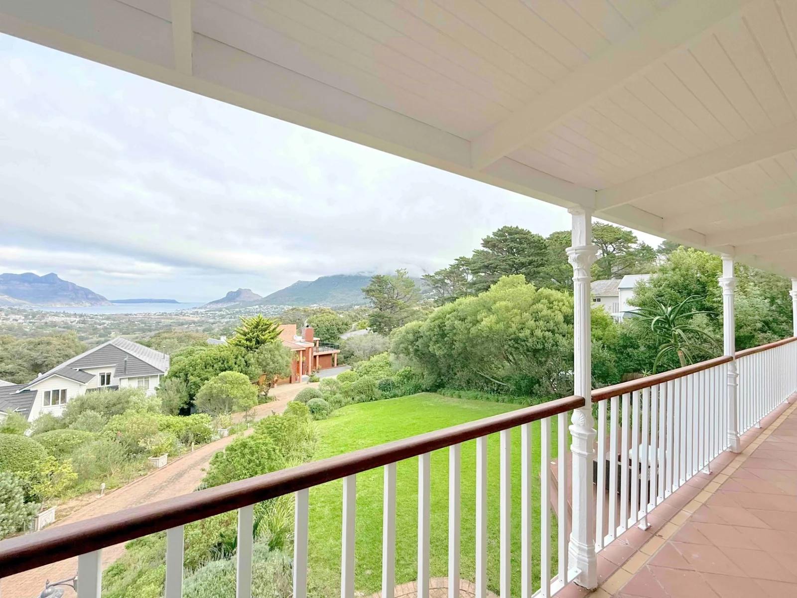 Charming Family Home with breathtaking views in Premier Security Estate
