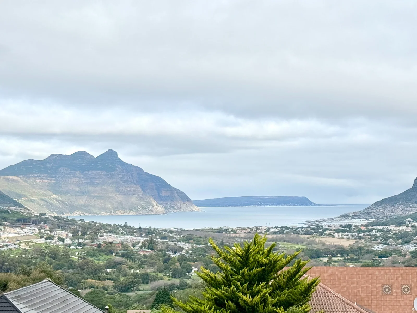 Charming Family Home with breathtaking views in Premier Security Estate