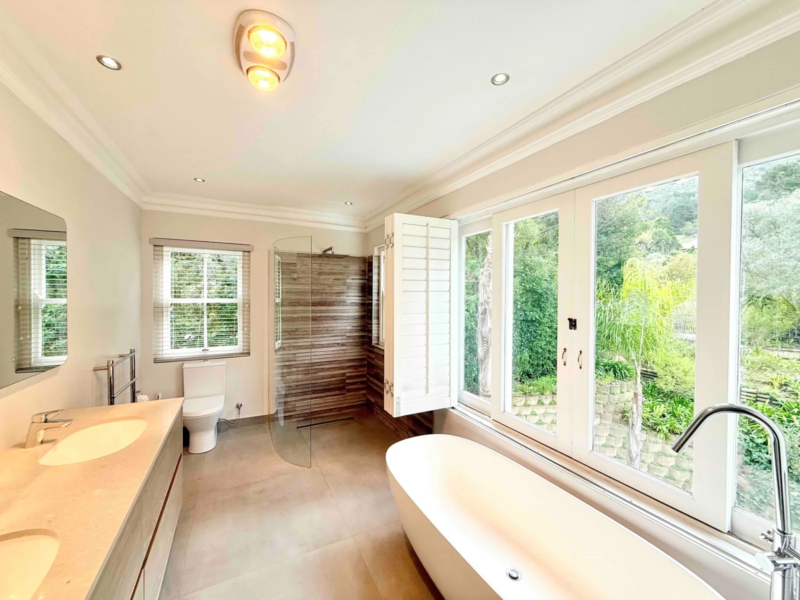Charming Family Home with breathtaking views in Premier Security Estate