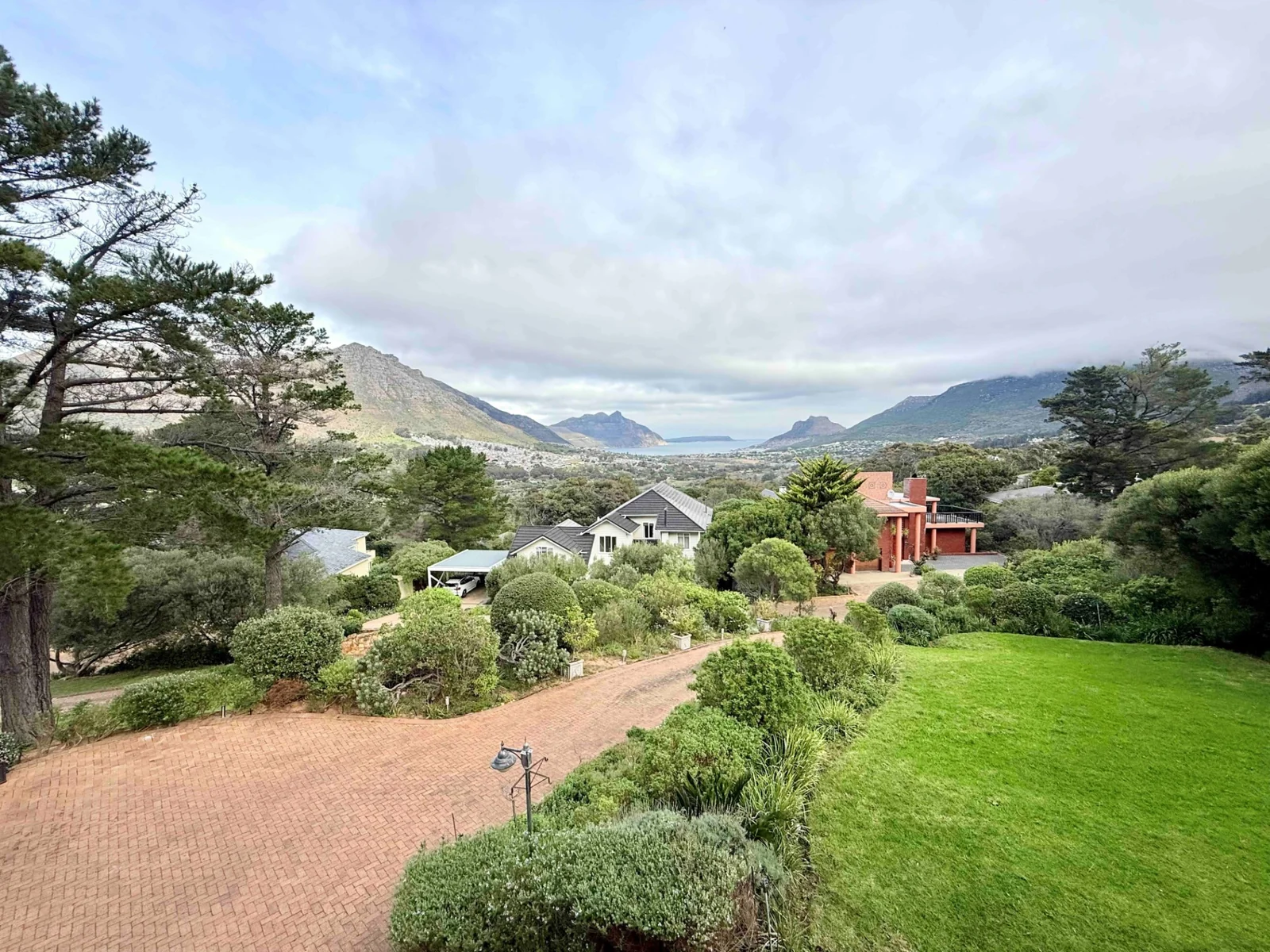 Charming Family Home with breathtaking views in Premier Security Estate