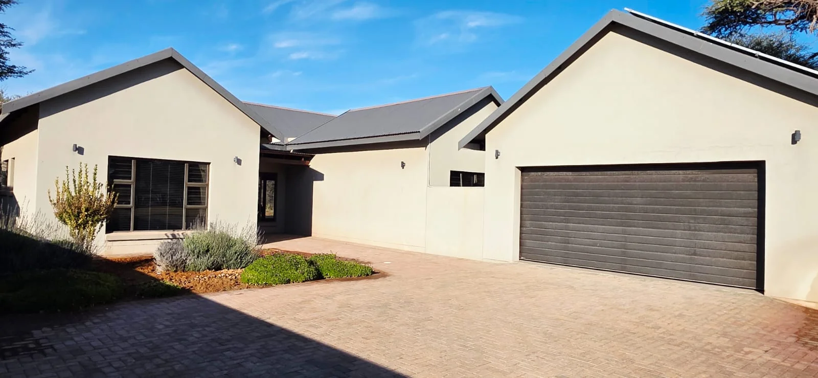 4 Bedroom House For Sale