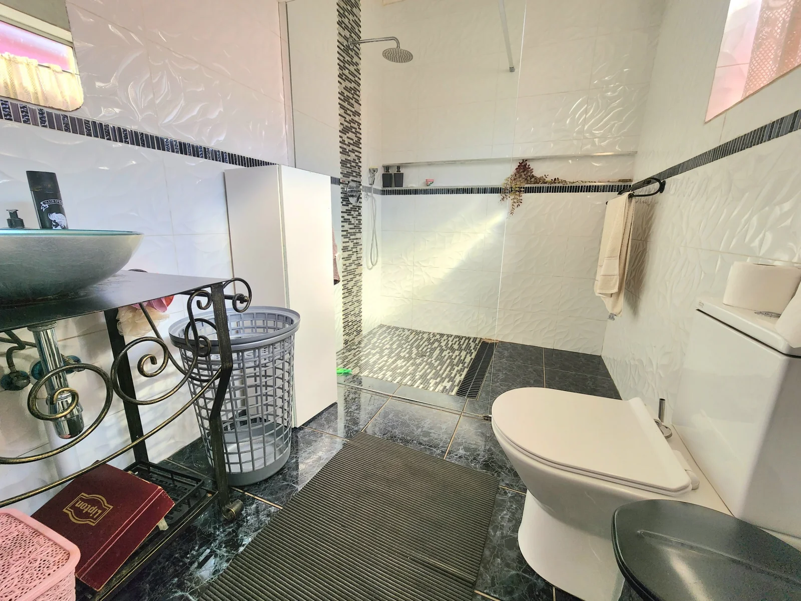 Established Hospitality Investment Opportunity | Lakefield Ext 21