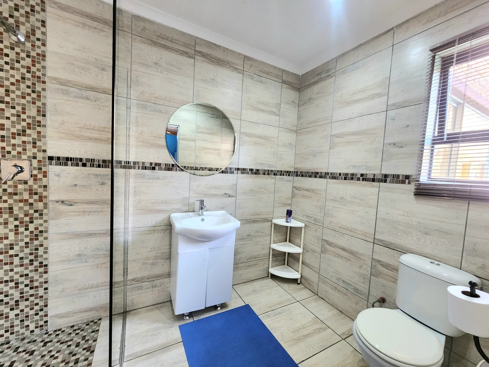 Established Hospitality Investment Opportunity | Lakefield Ext 21