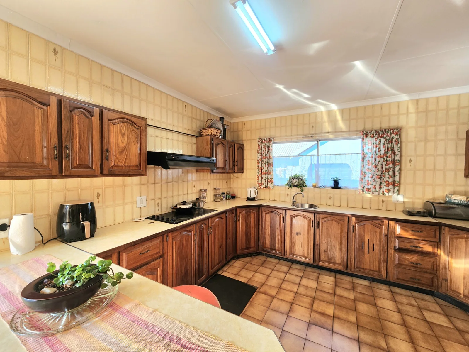 Established Hospitality Investment Opportunity | Lakefield Ext 21