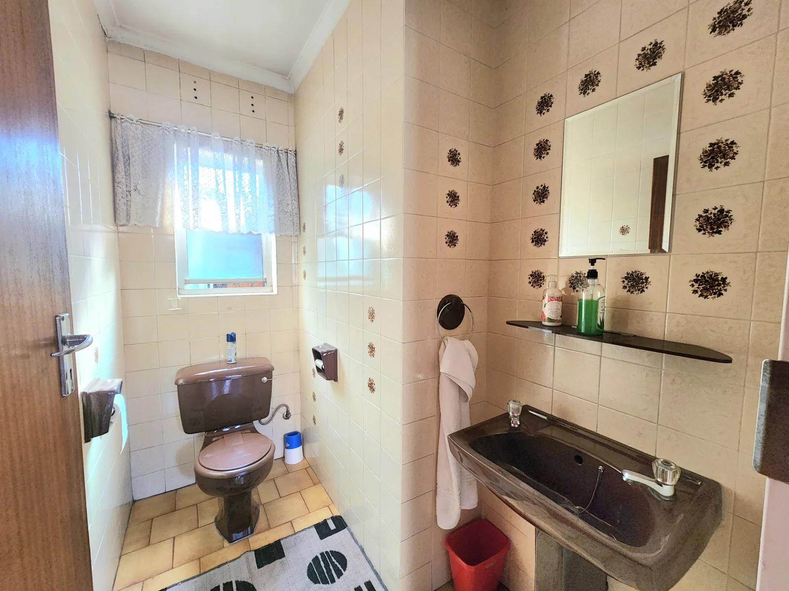 Established Hospitality Investment Opportunity | Lakefield Ext 21