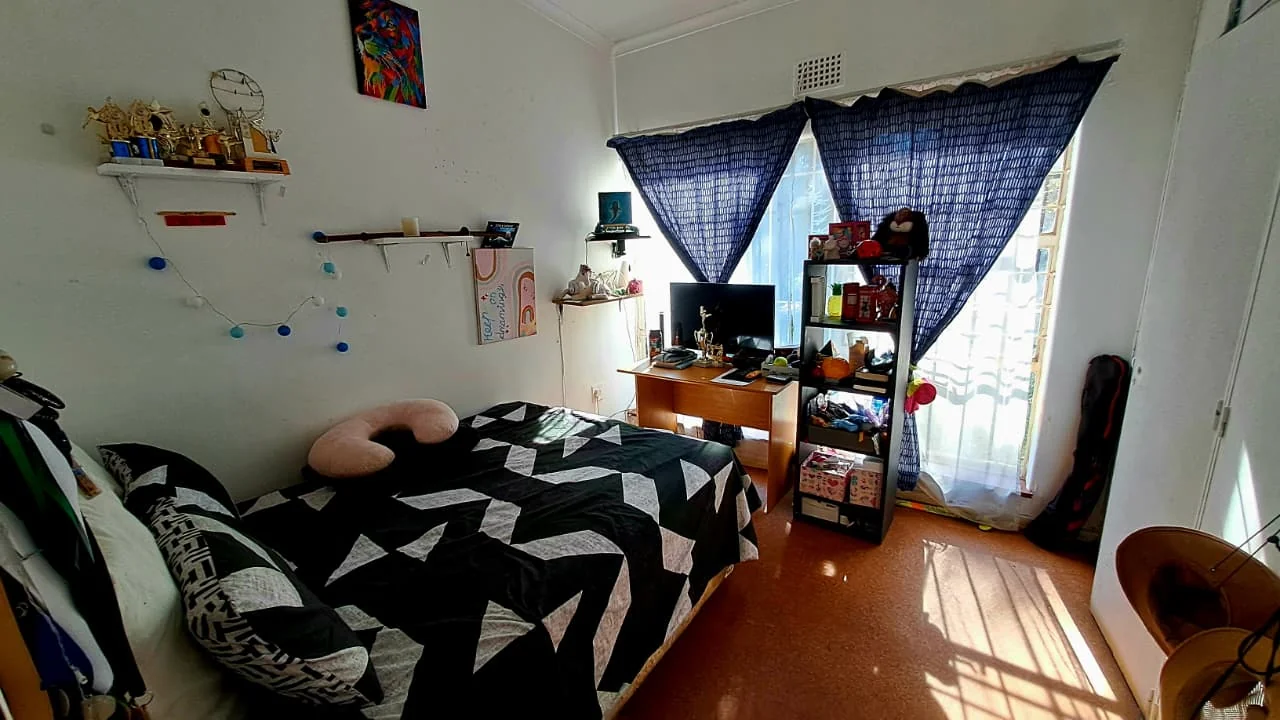 Spacious Birchleigh Home with 4 Bedrooms, Flatlet & Pool-Asking price R1,650 000