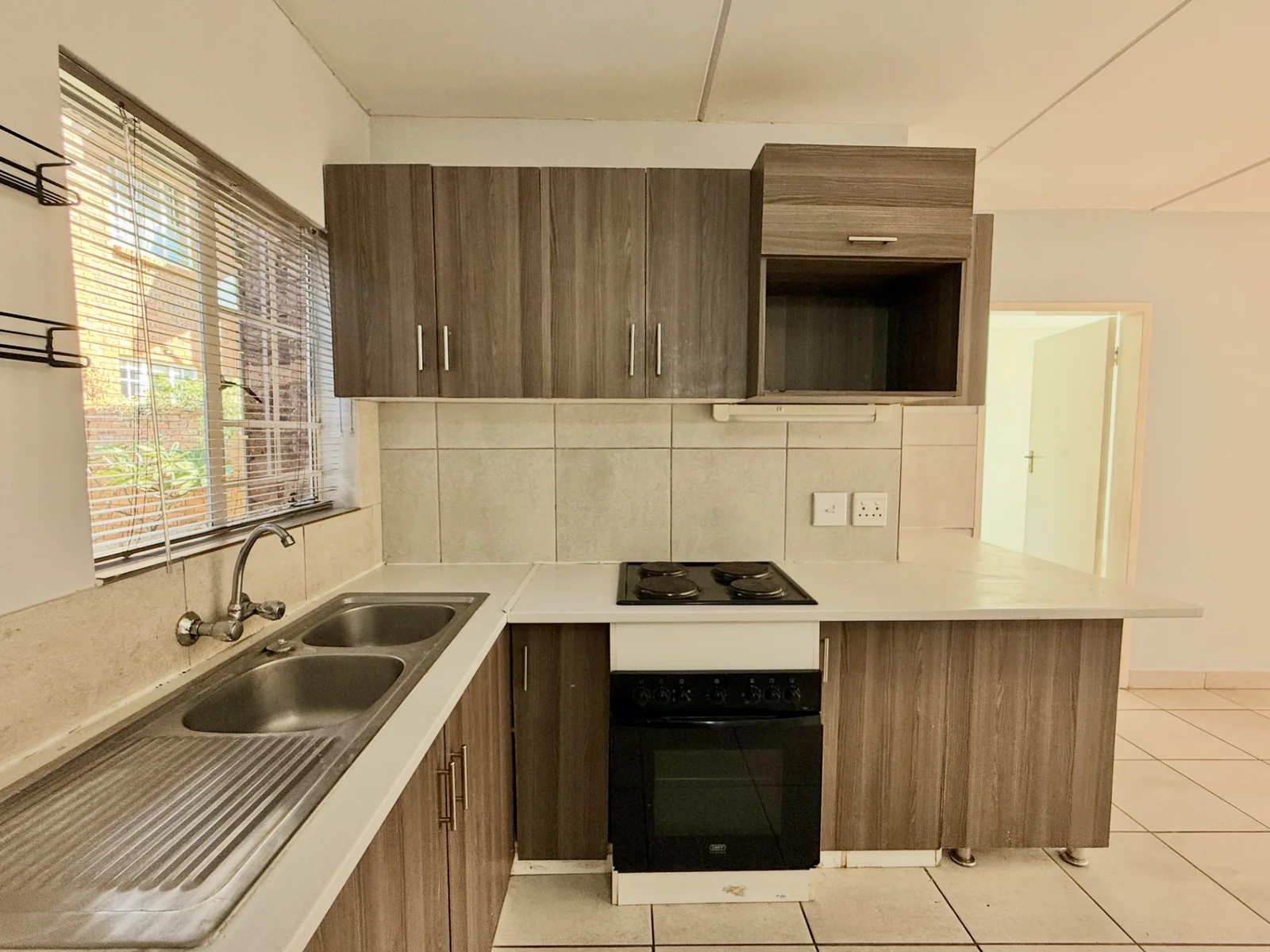 1 Bedroom Apartment To Let In Highveld