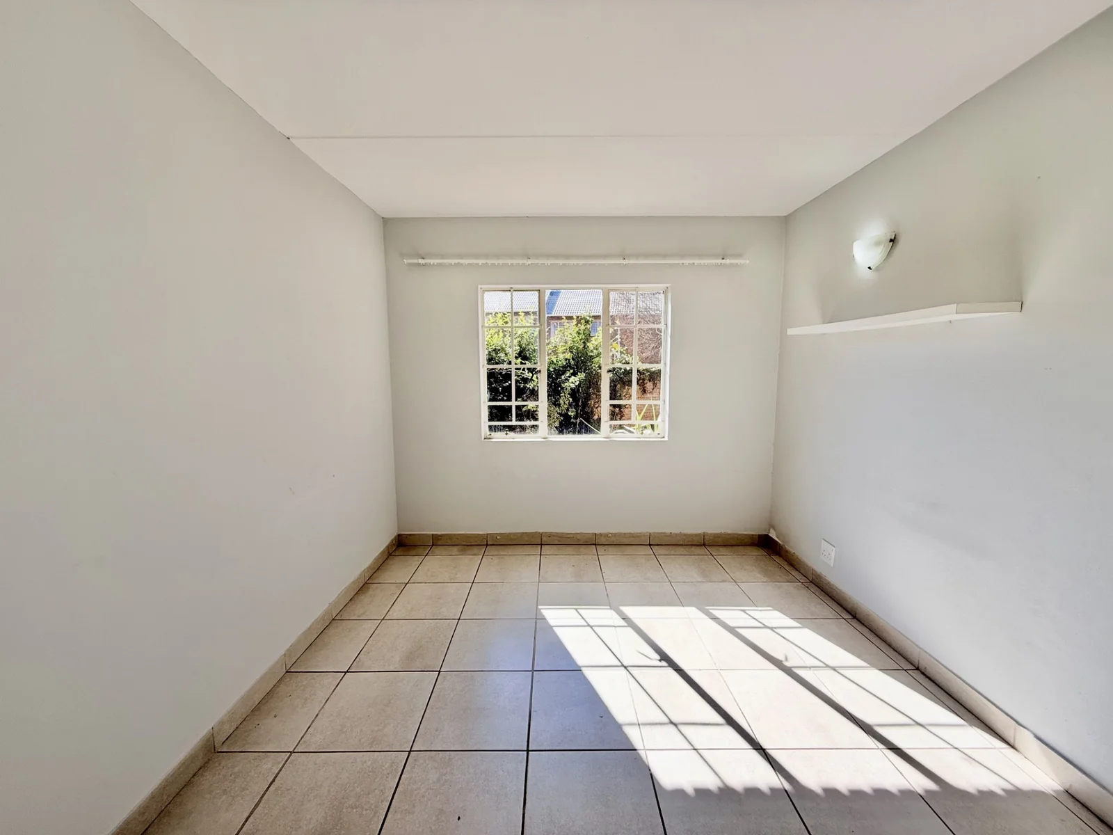 1 Bedroom Apartment To Let In Highveld