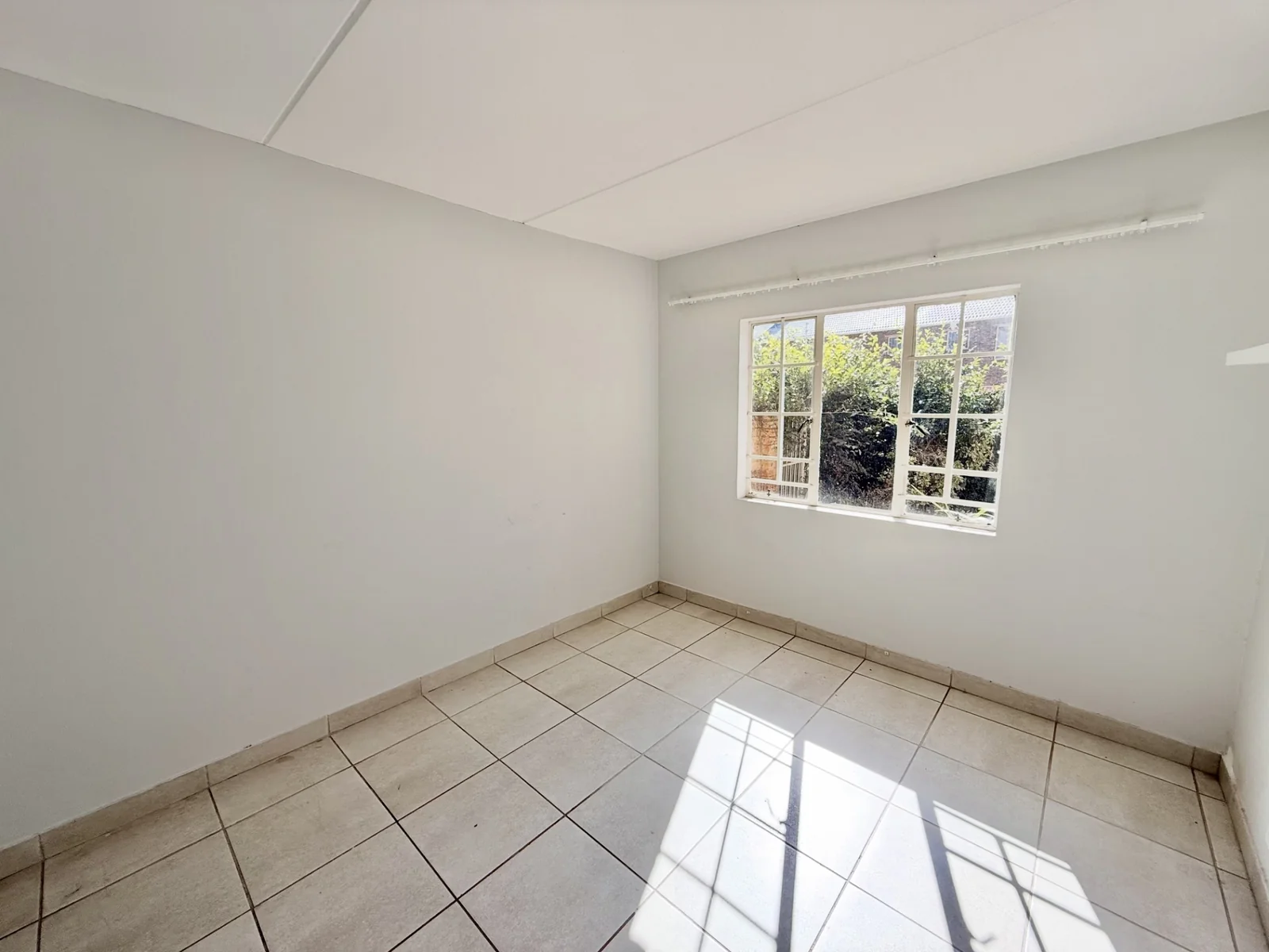 1 Bedroom Apartment To Let In Highveld