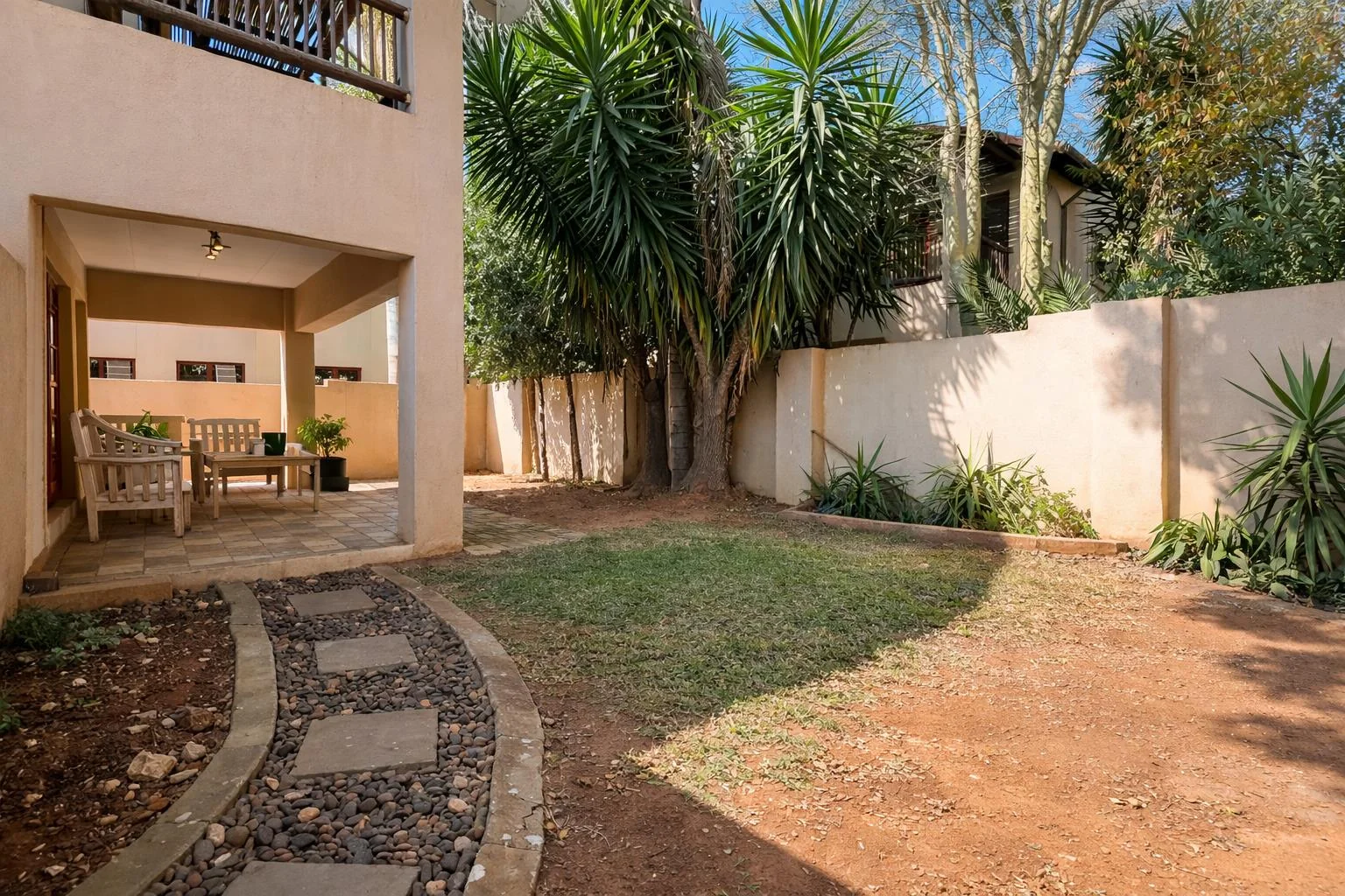 2 Bedroom Duplex to Rent