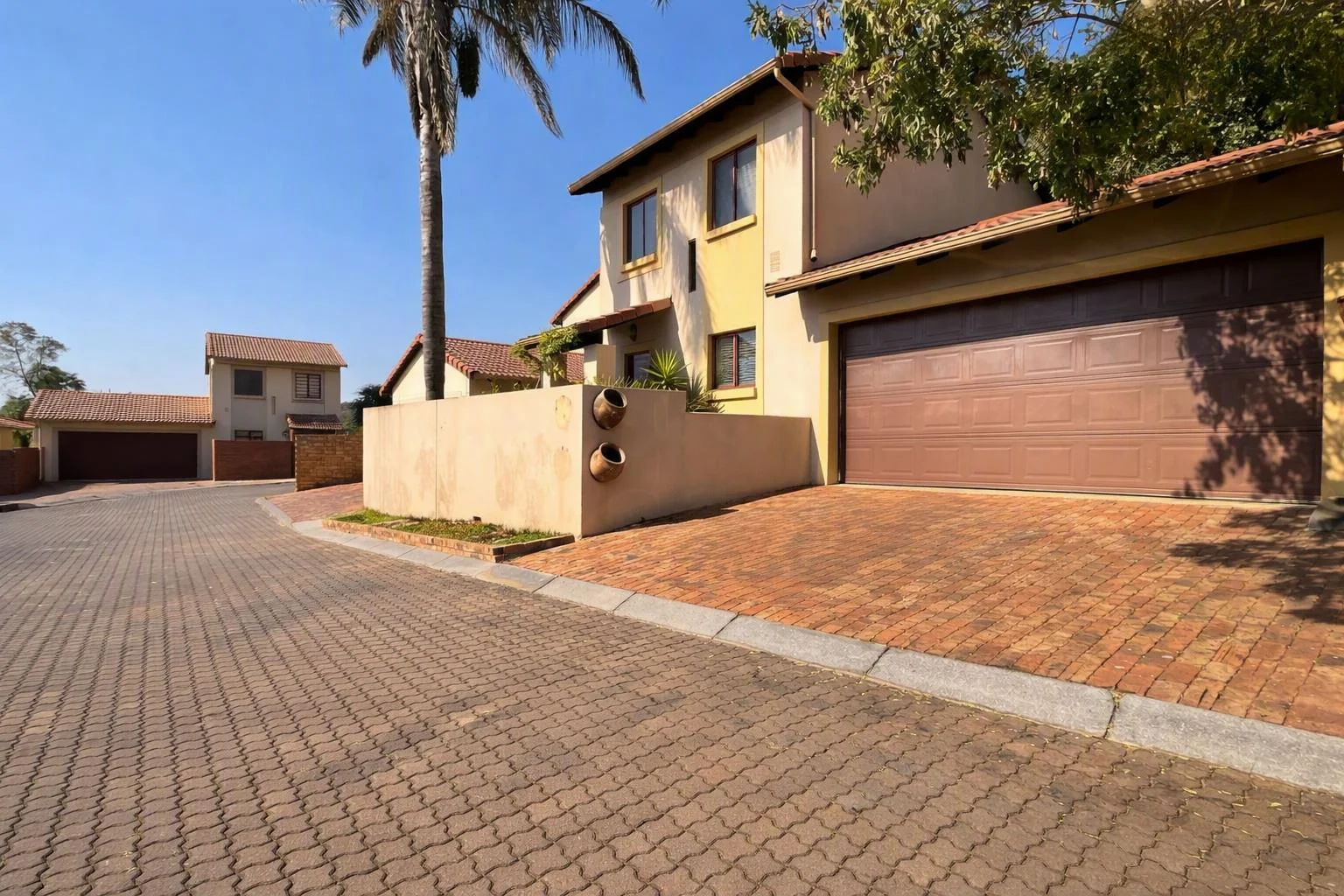 2 Bedroom Duplex to Rent