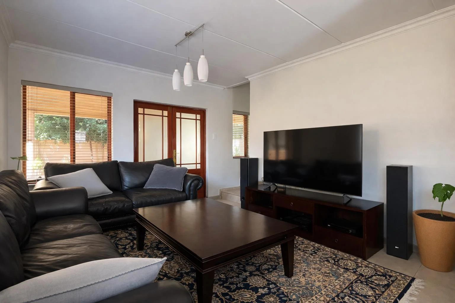 2 Bedroom Duplex to Rent